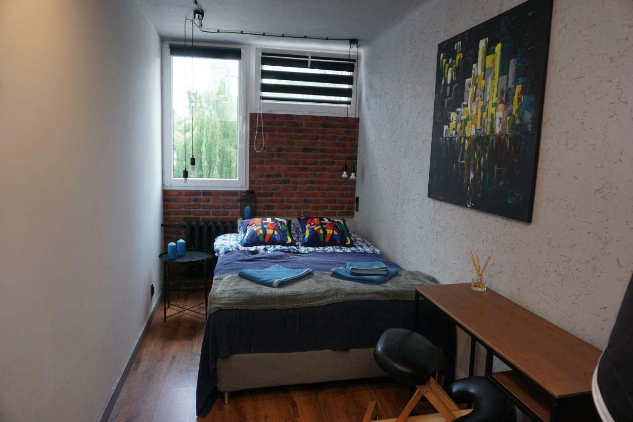 Apartament Metro Rondo Onz Warschau Exterior foto