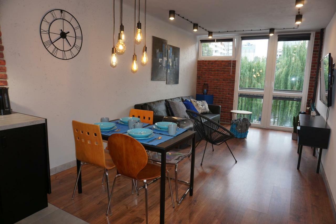 Apartament Metro Rondo Onz Warschau Exterior foto
